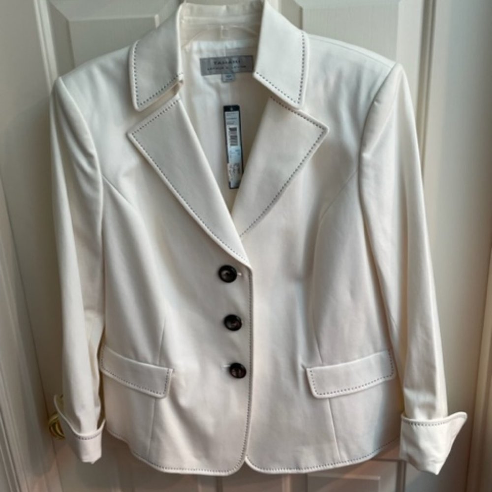 Tahari tailored white jacket